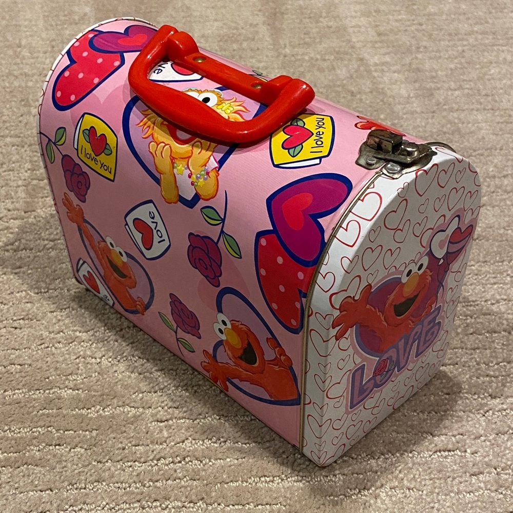 Vintage 2006 Sesame Street Elmo Love Pink Storage Tin
